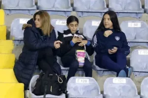 Ανόρθωση - ΑΕΚ: Σφυγμό... η "Κυρία"/ ΣΤΟΠ στο σερί της ΑΕΚ (Φώτος)
