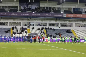 (ΦΩΤΟΣ) Οι... λίγοι στο "ΠΑΠ"