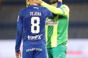 Ανόρθωση - ΑΕΚ: Σφυγμό... η "Κυρία"/ ΣΤΟΠ στο σερί της ΑΕΚ (Φώτος)