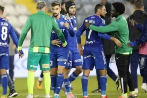 Ανόρθωση - ΑΕΚ: Σφυγμό... η "Κυρία"/ ΣΤΟΠ στο σερί της ΑΕΚ (Φώτος)