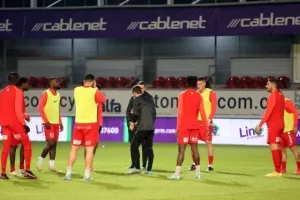 Νέα Σαλαμίνα - ΑΕΚ: Ερυθρόλευκο... πάρτι και πρόκριση με ΤΕΣΣΑΡΑ! (Φώτος)