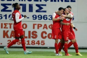 Νέα Σαλαμίνα - ΑΕΚ: Ερυθρόλευκο... πάρτι και πρόκριση με ΤΕΣΣΑΡΑ! (Φώτος)