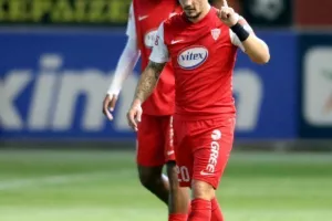 Νέα Σαλαμίνα - ΑΕΚ: Ερυθρόλευκο... πάρτι και πρόκριση με ΤΕΣΣΑΡΑ! (Φώτος)