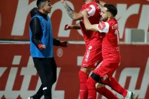 Νέα Σαλαμίνα - ΑΕΚ: Ερυθρόλευκο... πάρτι και πρόκριση με ΤΕΣΣΑΡΑ! (Φώτος)