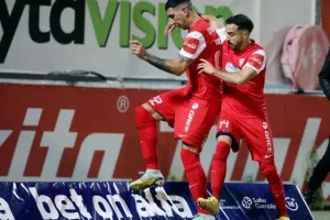 Νέα Σαλαμίνα - ΑΕΚ: Ερυθρόλευκο... πάρτι και πρόκριση με ΤΕΣΣΑΡΑ! (Φώτος)