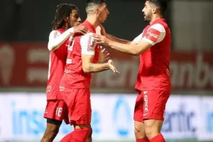 Νέα Σαλαμίνα - ΑΕΚ: Ερυθρόλευκο... πάρτι και πρόκριση με ΤΕΣΣΑΡΑ! (Φώτος)