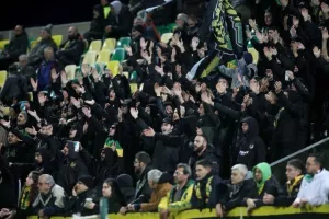 ΑΕΚ - Άρης: Με buzzer-beater Φαράζ στη κορυφή σε ντέρμπι... διαφήμιση! (φώτος)