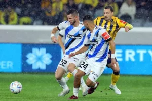 ΑΕΛ - Απόλλων: Το πρώτο ιστορικό βάφτηκε κίτρινο στα πέναλτι! (φώτος)