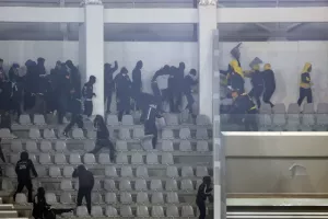 ΑΕΛ - Απόλλων: Το πρώτο ιστορικό βάφτηκε κίτρινο στα πέναλτι! (φώτος)