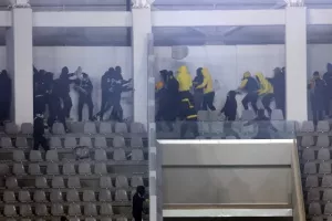 ΑΕΛ - Απόλλων: Το πρώτο ιστορικό βάφτηκε κίτρινο στα πέναλτι! (φώτος)