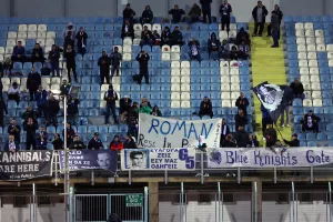Πανό στο "Τάσος Μάρκου" για τον Ρομάν