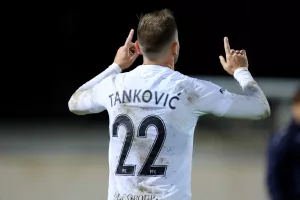Tι κάνει ο Τάνκοβιτς