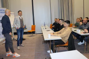 Σεμινάριο διαιτησίας με τον ρεφ του τελικού του Μουντιάλ και σήματα στους διεθνείς (φώτος)