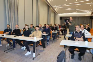 Σεμινάριο διαιτησίας με τον ρεφ του τελικού του Μουντιάλ και σήματα στους διεθνείς (φώτος)