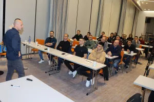 Σεμινάριο διαιτησίας με τον ρεφ του τελικού του Μουντιάλ και σήματα στους διεθνείς (φώτος)