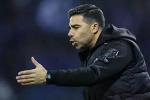 Ανόρθωση - ΕΝΠ: "Θρίλερ" και γαλανόλευκη πρόκριση... στα πέναλτι! (Φώτος)