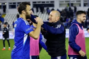 Ανόρθωση - ΕΝΠ: "Θρίλερ" και γαλανόλευκη πρόκριση... στα πέναλτι! (Φώτος)