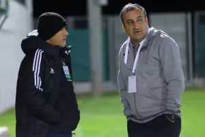 Δόξα - Ανόρθωση: "Άσφαιρος"... συμβιβασμός (Φώτος)