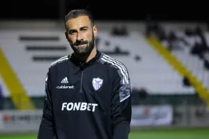 Δόξα - Ανόρθωση: "Άσφαιρος"... συμβιβασμός (Φώτος)