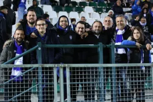 Δόξα - Ανόρθωση: "Άσφαιρος"... συμβιβασμός (Φώτος)
