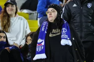 Δόξα - Ανόρθωση: "Άσφαιρος"... συμβιβασμός (Φώτος)