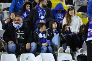 Δόξα - Ανόρθωση: "Άσφαιρος"... συμβιβασμός (Φώτος)