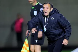 Δόξα - Ανόρθωση: "Άσφαιρος"... συμβιβασμός (Φώτος)