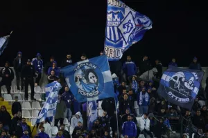 Δόξα - Ανόρθωση: "Άσφαιρος"... συμβιβασμός (Φώτος)