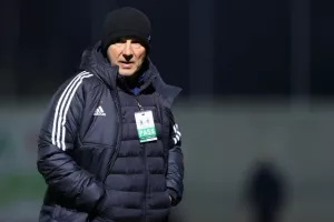 Δόξα - Ανόρθωση: "Άσφαιρος"... συμβιβασμός (Φώτος)