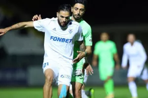 Δόξα - Ανόρθωση: "Άσφαιρος"... συμβιβασμός (Φώτος)