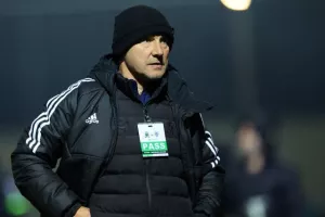 Δόξα - Ανόρθωση: "Άσφαιρος"... συμβιβασμός (Φώτος)