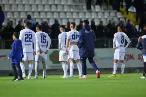 Δόξα - Ανόρθωση: "Άσφαιρος"... συμβιβασμός (Φώτος)
