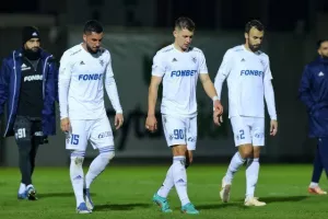 Δόξα - Ανόρθωση: "Άσφαιρος"... συμβιβασμός (Φώτος)