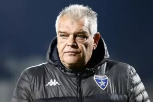 "Είμαι αισιόδοξος, η ομάδα έχει μέταλλο και θα μείνει στην κατηγορία"