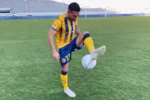 Γεύση... απ' το νέο γήπεδο ο Mendoza! (Βίντεο)