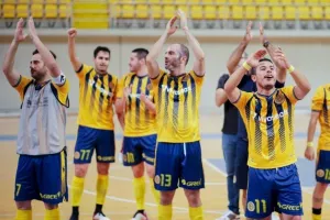 Νίκη με 9 γκολ η πρωτοπόρος ΑΕΛ 