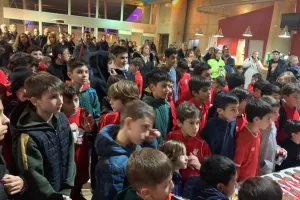 ΦΩΤΟΣ/ΒΙΝΤΕΟ: Η κοπή βασιλόπιτας της Ακαδημίας Liverpool 