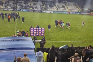 Οι φίλοι της Ανόρθωσης χειροκρότησαν τους παίκτες της ΕΝΠ (Βίντεο/Φώτος)