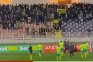Το "ΑΕΚ πρωτάθλημα" ήχησε και στο "Μακάρειο" (βίντεο)