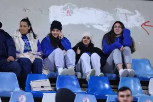 (Φωτορεπορτάζ) Οι φίλαθλοι ΑΝΟ και Ακρίτα στο “Στέλιος Κυριακίδης”