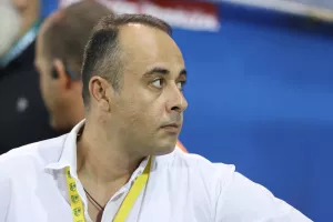 Επιστροφή... 