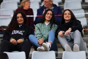 (Φωτορεπορτάζ) Ο κόσμος στο "Σ. Κυριακίδης