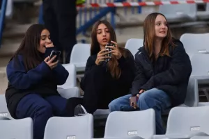 (Φωτορεπορτάζ) Ο κόσμος στο "Σ. Κυριακίδης