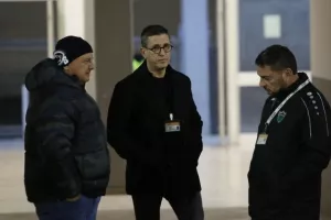Ολυμπιακός - ΑΕΚ: Διπλό και... ανανέωση παραμονής στην κορυφή! (Φώτος)