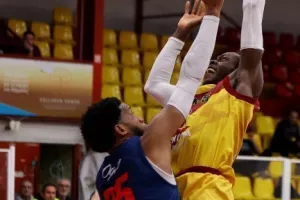 Θρίλερ και πρώτη νίκη ο Κεραυνός! (στιγμιότυπα/φώτος)