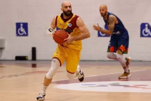Θρίλερ και πρώτη νίκη ο Κεραυνός! (στιγμιότυπα/φώτος)
