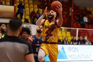 Θρίλερ και πρώτη νίκη ο Κεραυνός! (στιγμιότυπα/φώτος)