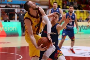 Θρίλερ και πρώτη νίκη ο Κεραυνός! (στιγμιότυπα/φώτος)