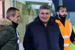 Δόξα-Νέα Σαλαμίνα: Zωντανή... για 6άδα με Σεργίου!