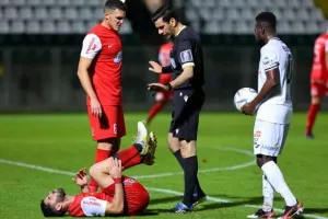 Δόξα-Νέα Σαλαμίνα: Zωντανή... για 6άδα με Σεργίου!